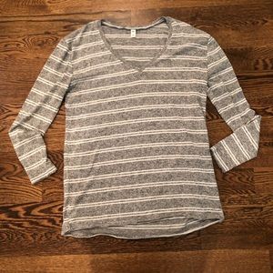 Nordstrom Womens BP Long Tunic Striped Sweater Top Small S V neck